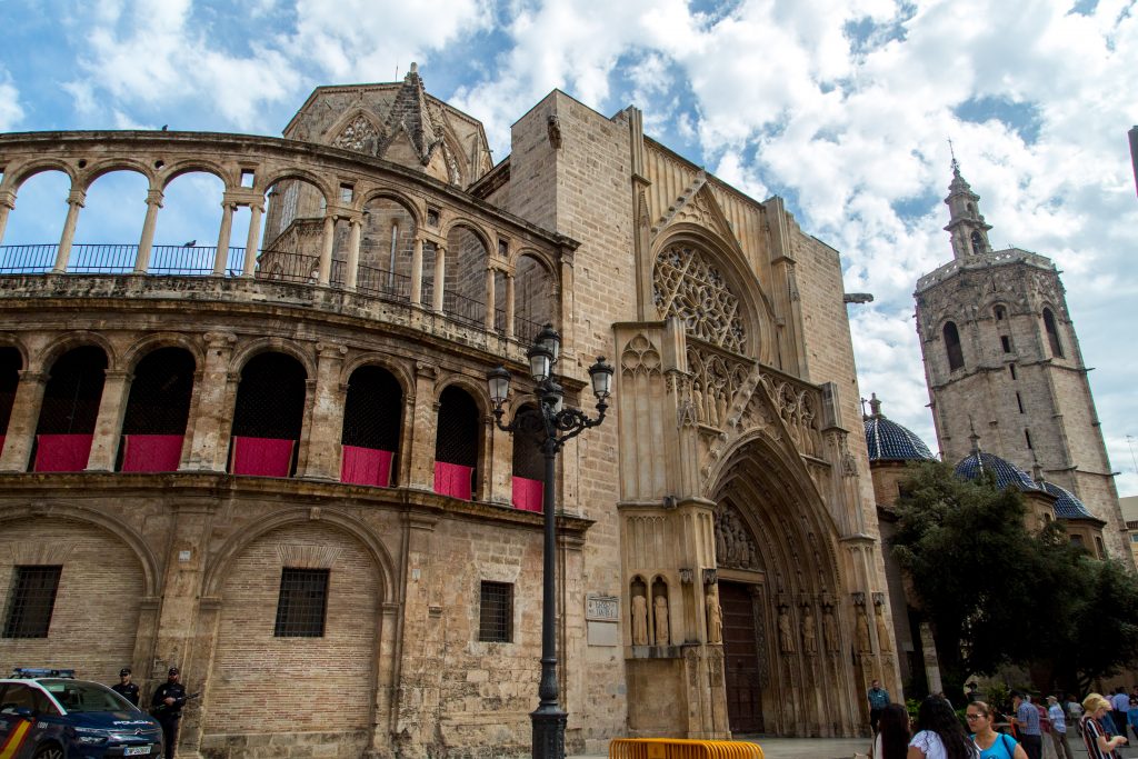 Plaza de la Virgen, Valencia